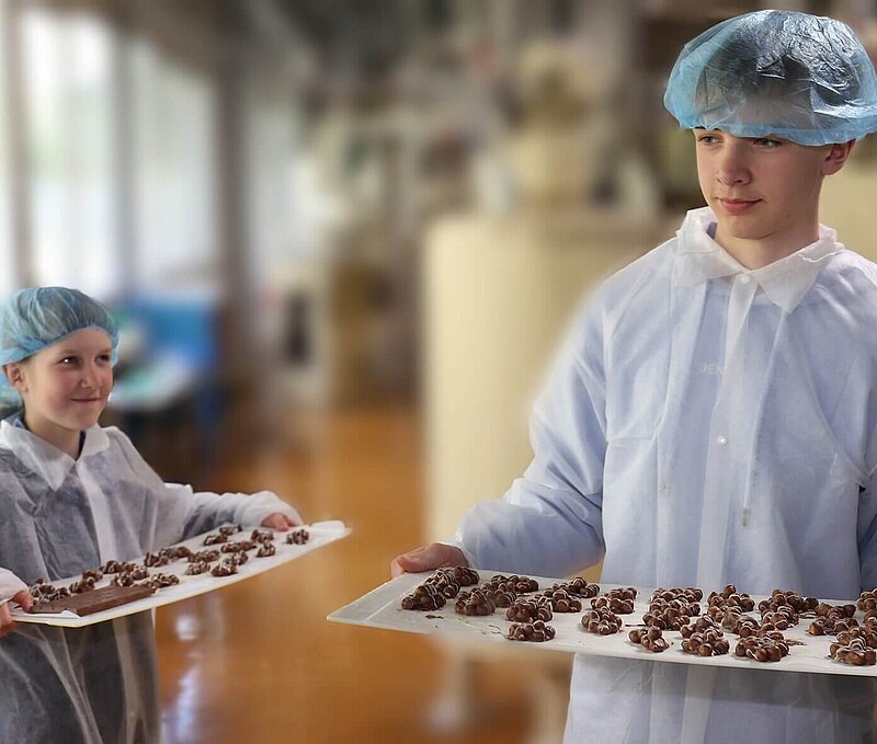 Pupils explore chocolate and Advent calendar production at Farüchoc und